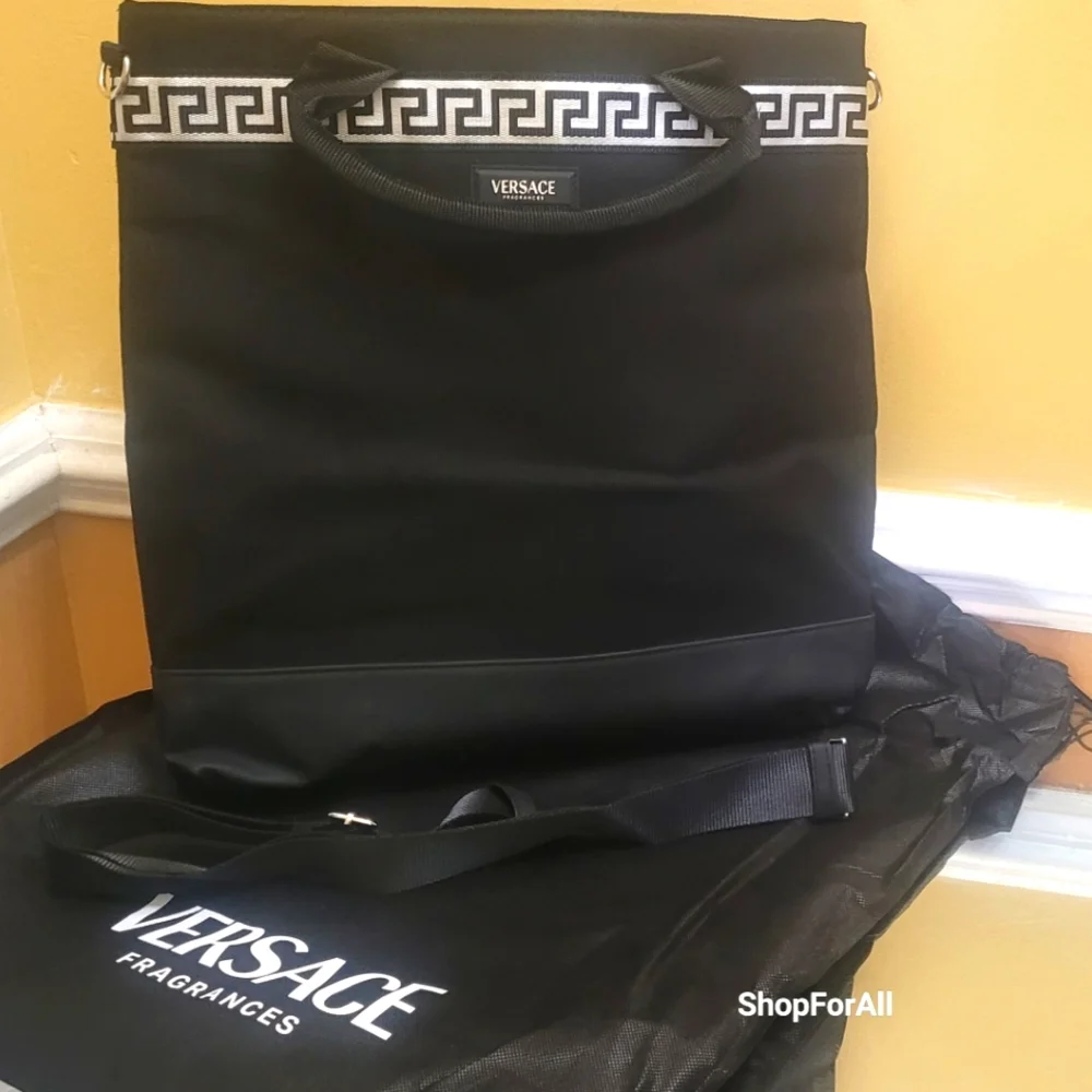 Versace - Picture 7 of 12